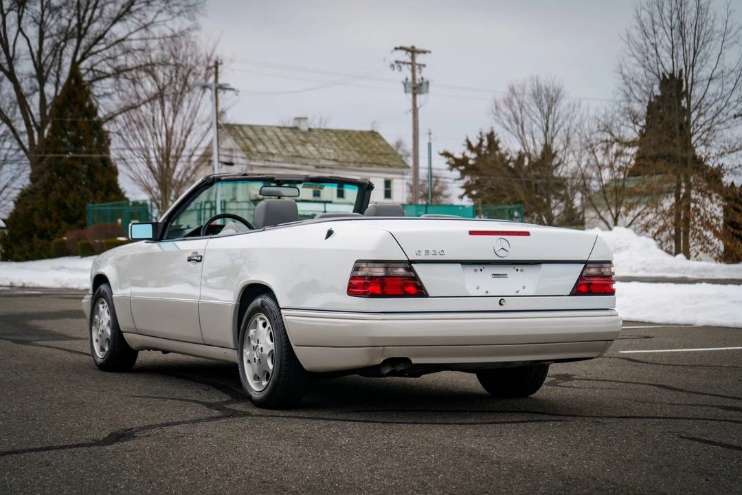 1995 Mercedes-Benz W124 E-Class - Image 21 of 31