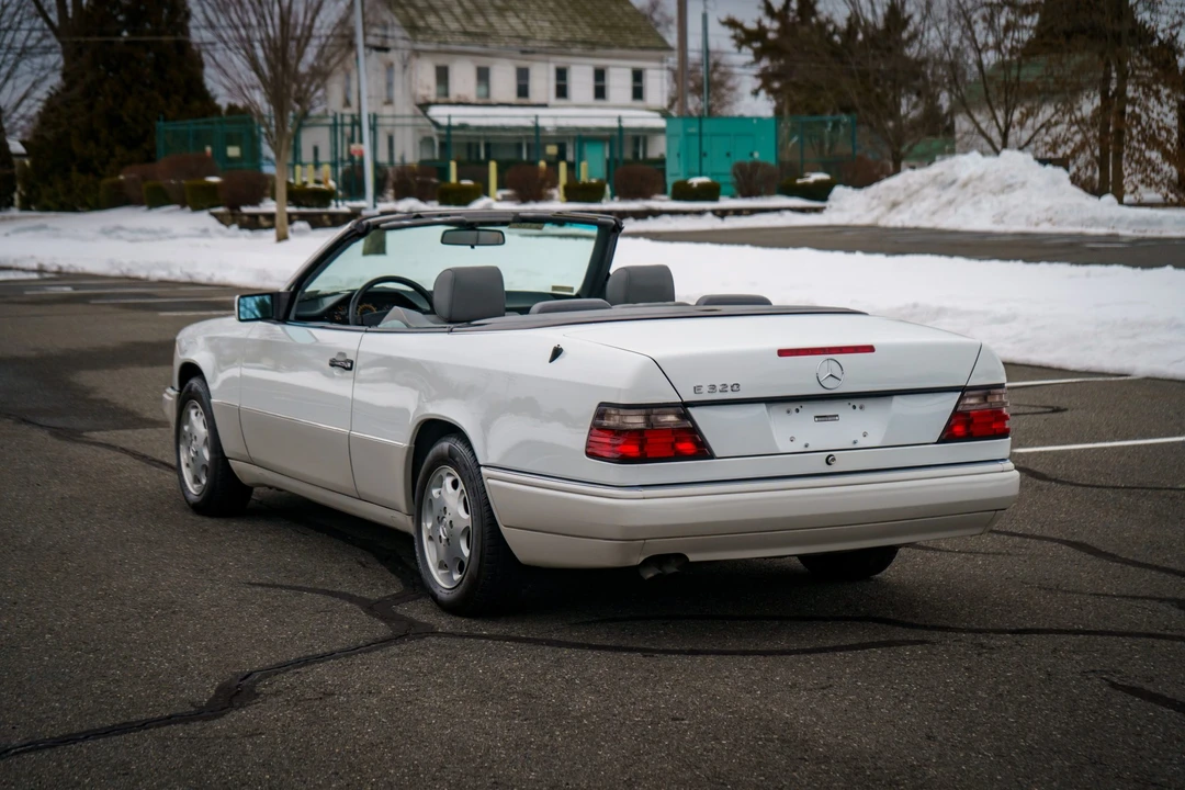 1995 Mercedes-Benz W124 E-Class - Image 22 of 31