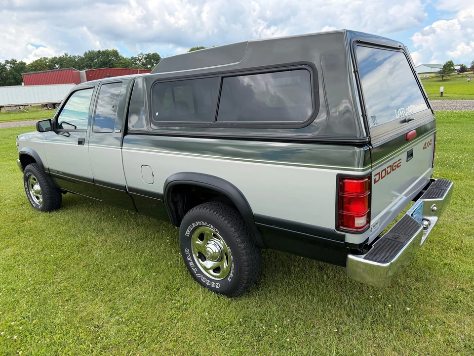 1996 Dodge Dakota 1st Gen - Image 4 of 31