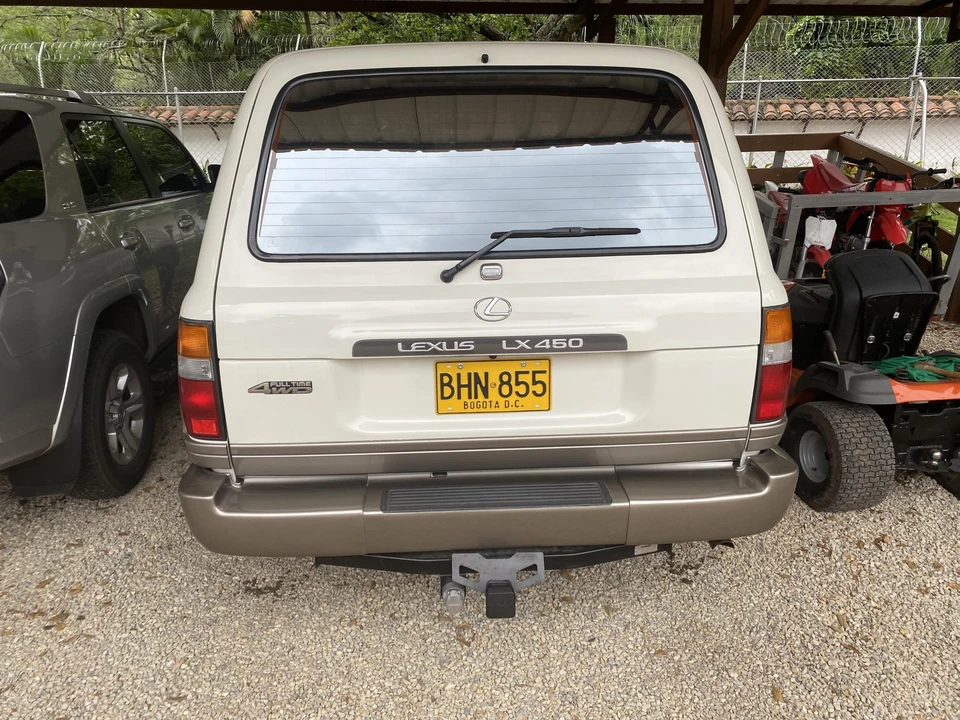 1996 Lexus LX 1st Gen - Image 10 of 31