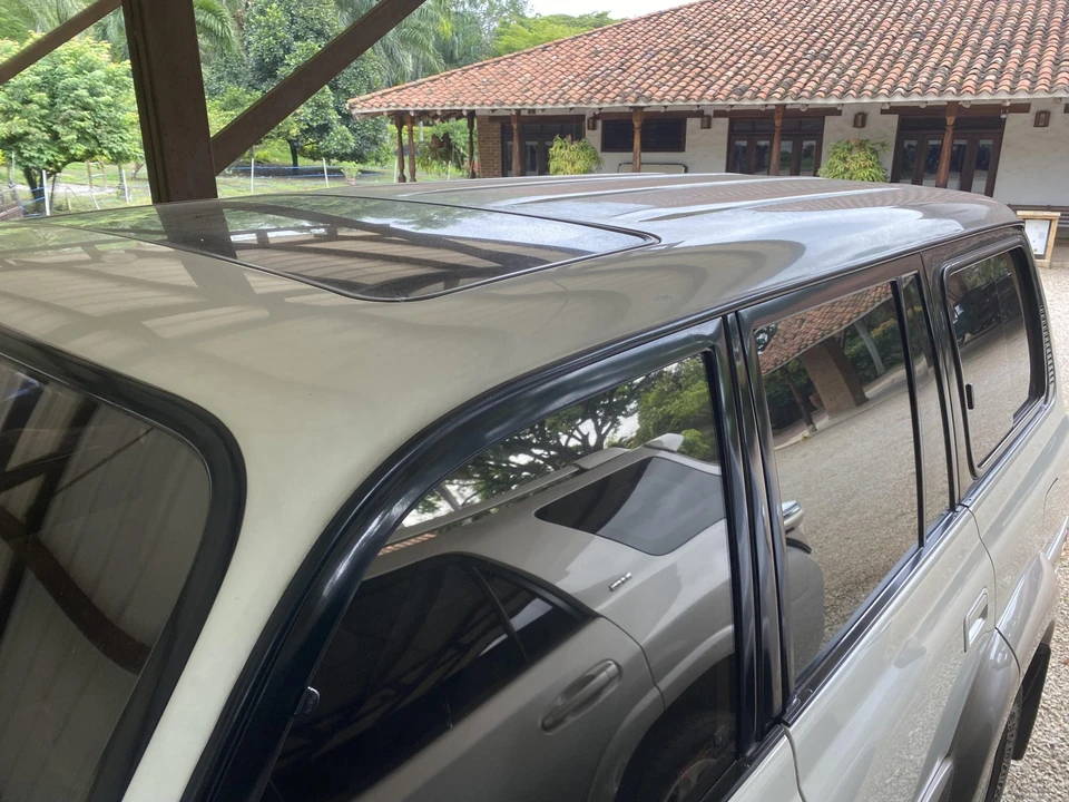 1996 Lexus LX 1st Gen - Image 14 of 31