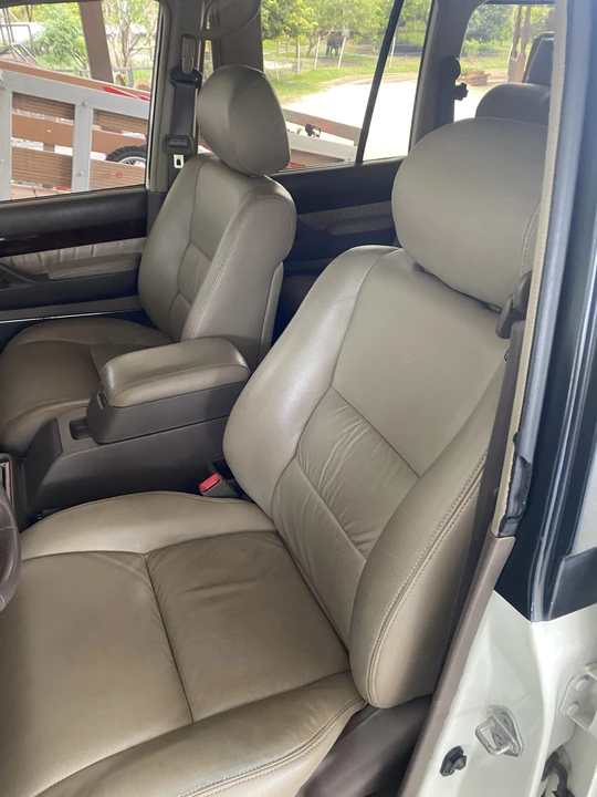 1996 Lexus LX 1st Gen - Image 29 of 31