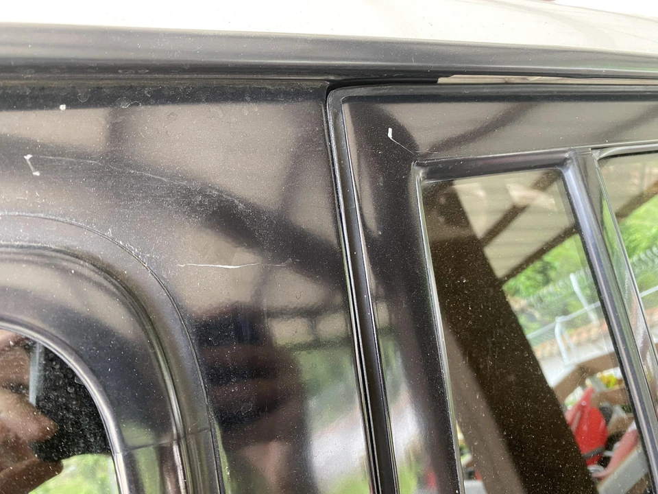 1996 Lexus LX 1st Gen - Image 23 of 31