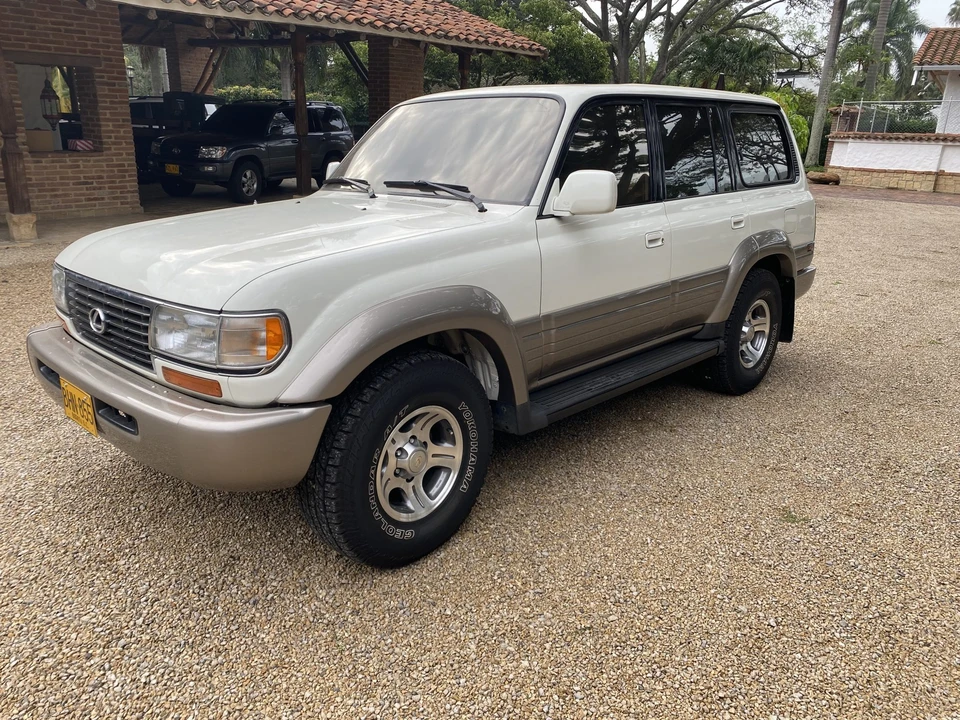1996 Lexus LX 1st Gen - Image 2 of 31