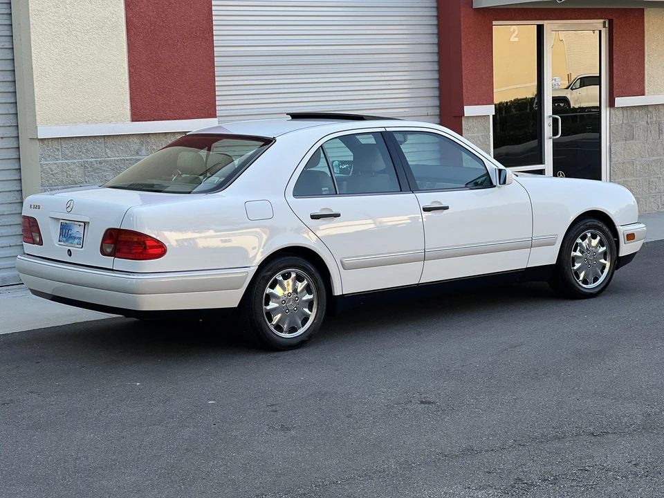 1996 Mercedes-Benz W210 E-Class - Image 16 of 31