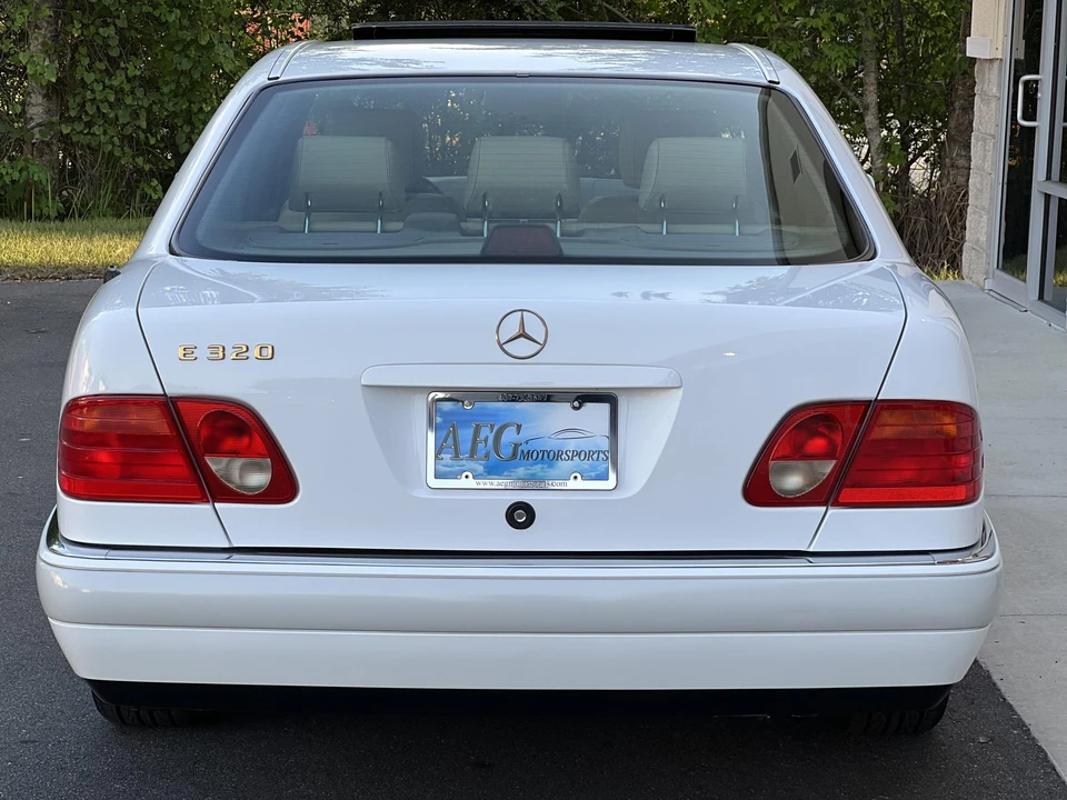 1996 Mercedes-Benz W210 E-Class - Image 13 of 31