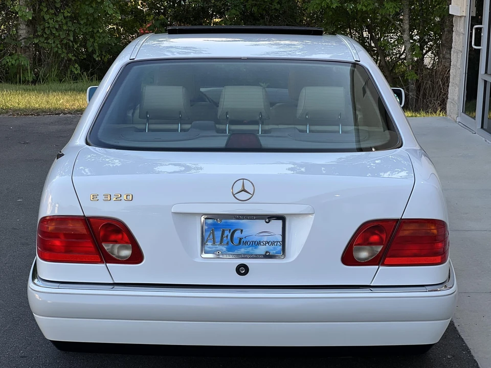 1996 Mercedes-Benz W210 E-Class - Image 14 of 31