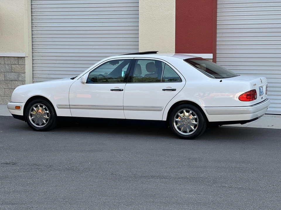 1996 Mercedes-Benz W210 E-Class - Image 9 of 31