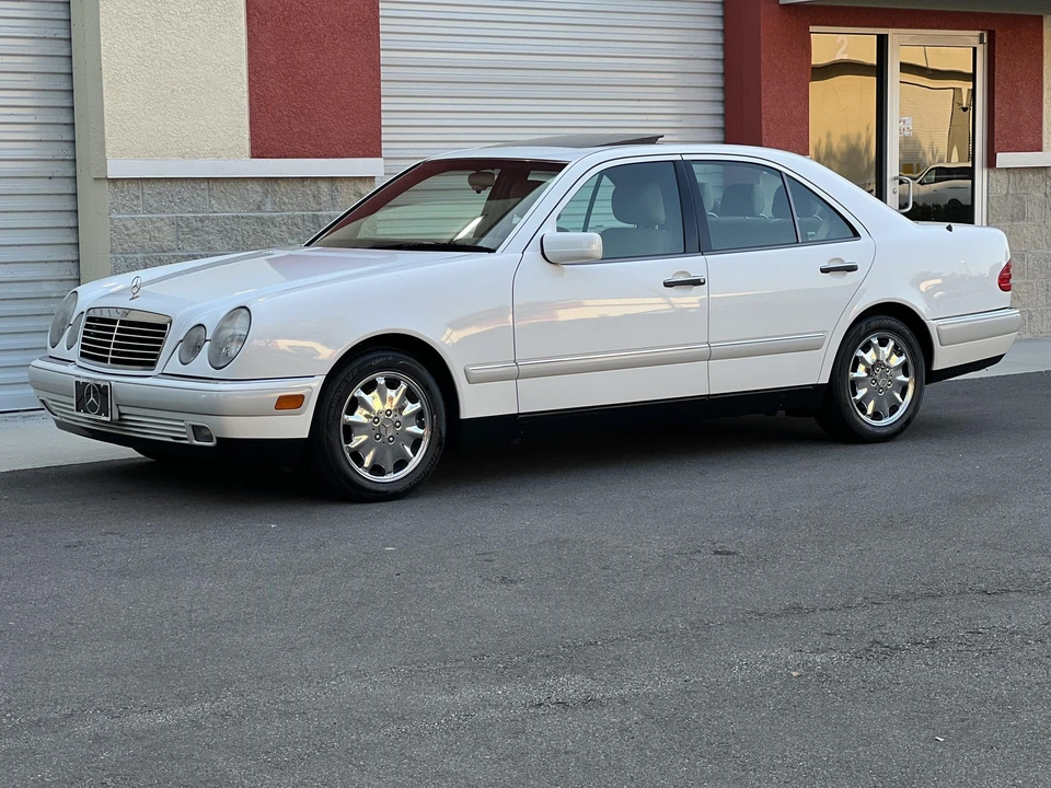 1996 Mercedes-Benz W210 E-Class - Image 4 of 31