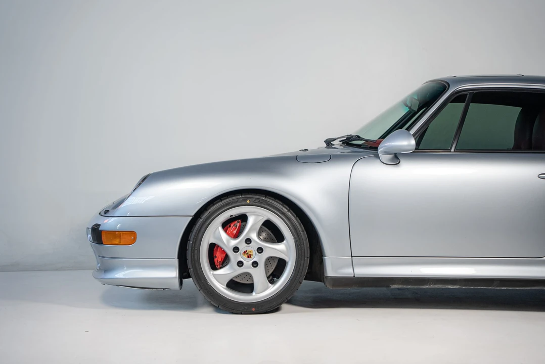 1996 Porsche 993 Carrera 4S - Image 16 of 31