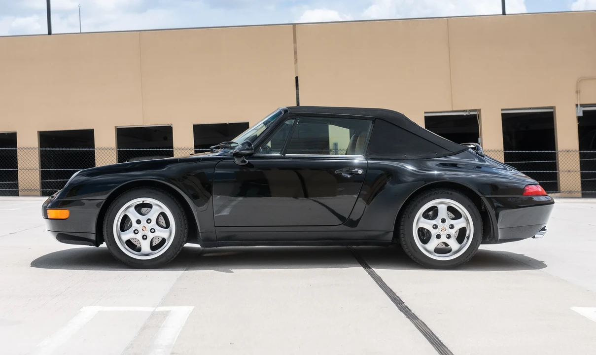 1996 Porsche 993 Carrera - Image 8 of 31