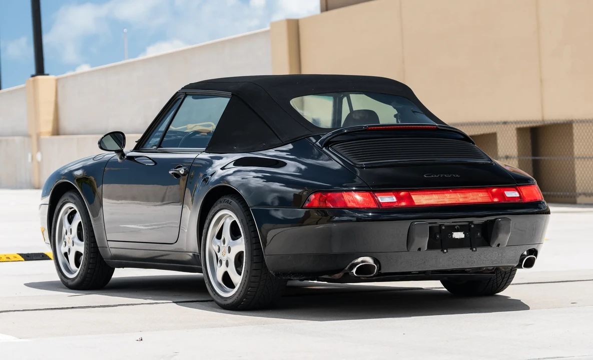 1996 Porsche 993 Carrera - Image 9 of 31