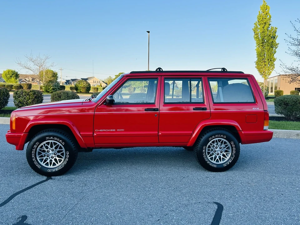 1997 Jeep XJ Cherokee - Image 4 of 31