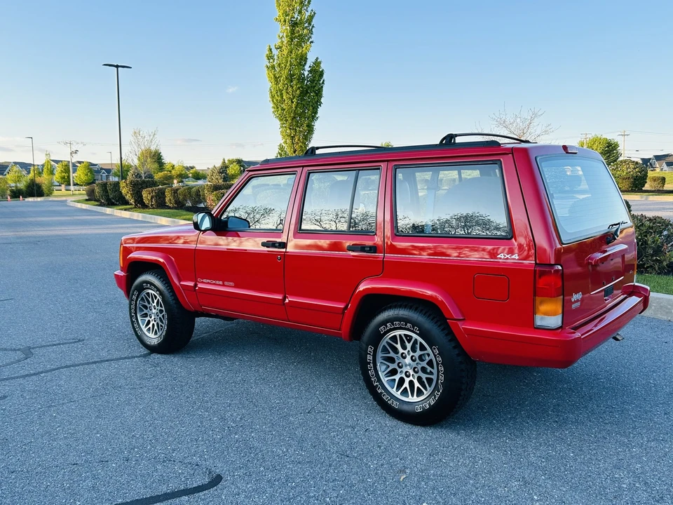 1997 Jeep XJ Cherokee - Image 5 of 31
