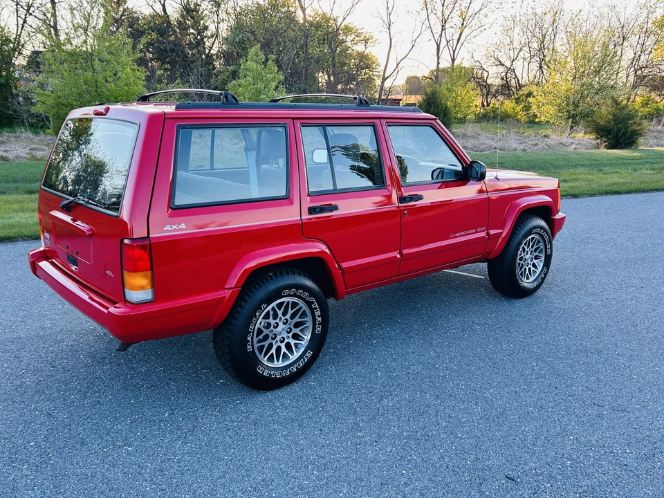 1997 Jeep XJ Cherokee - Image 7 of 31