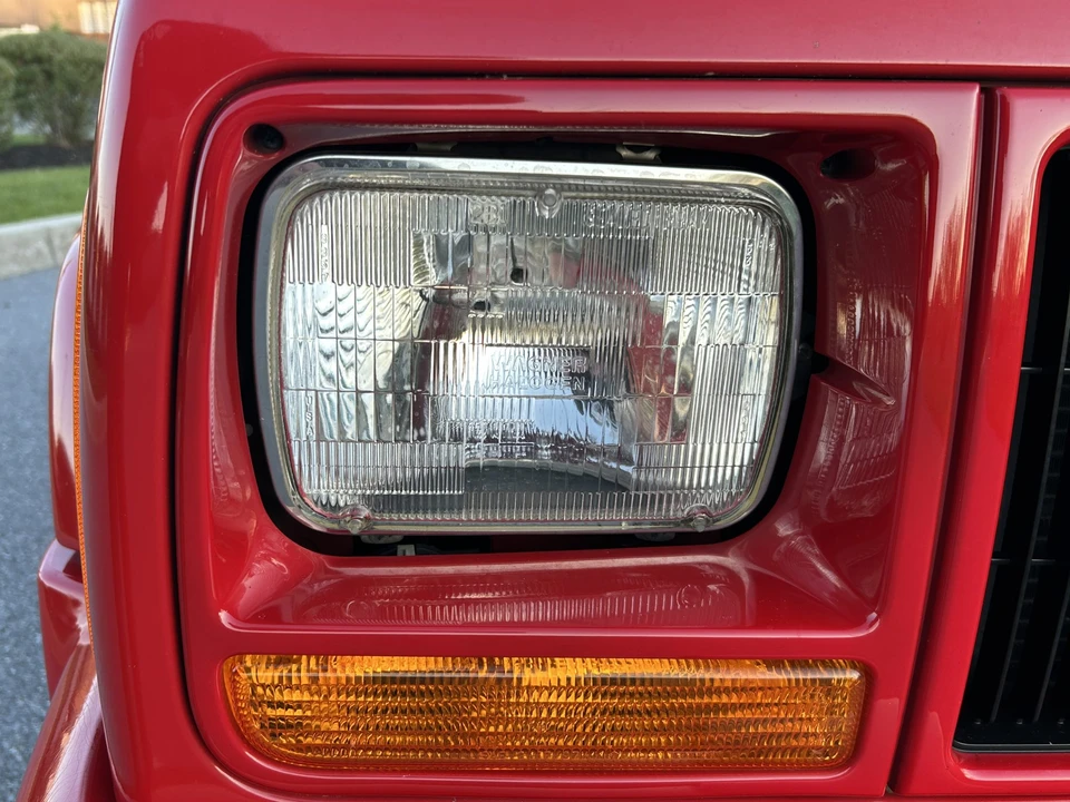 1997 Jeep XJ Cherokee - Image 12 of 31