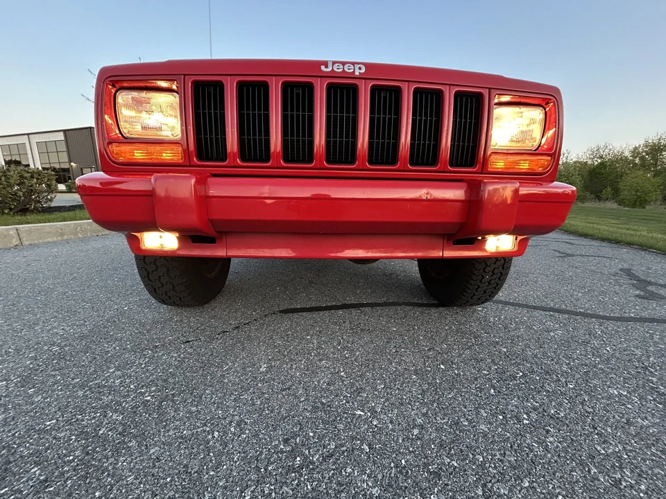 1997 Jeep XJ Cherokee - Image 9 of 31