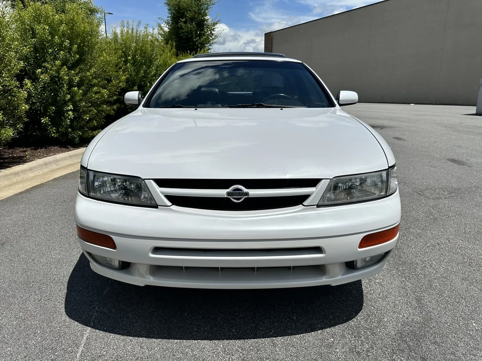 1997 Nissan Maxima 4th Gen - Image 3 of 31