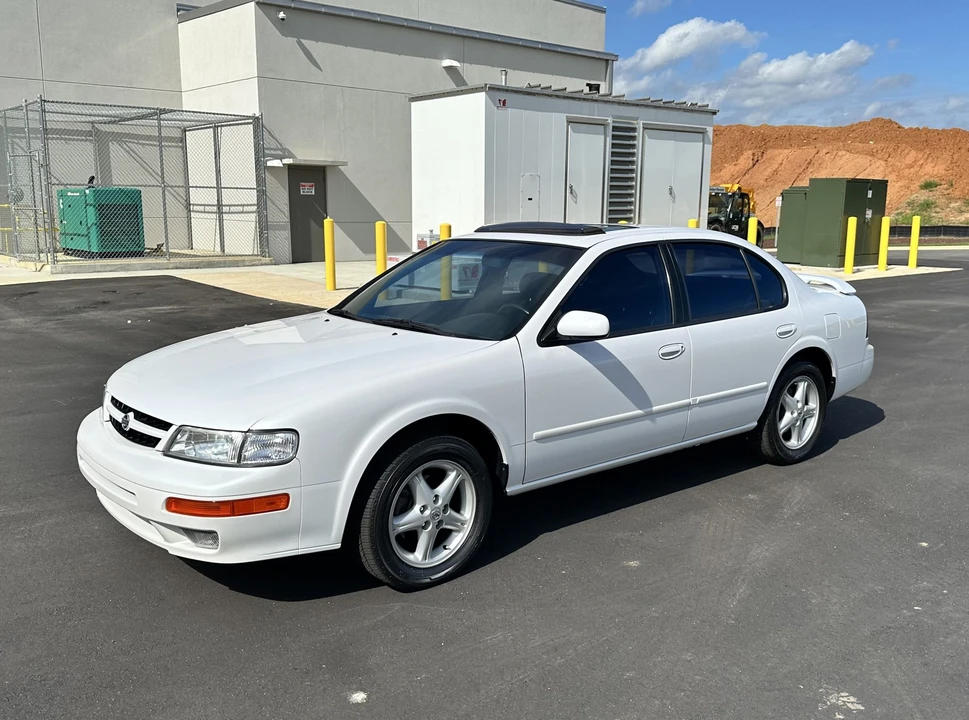 1997 Nissan Maxima 4th Gen - Image 6 of 31