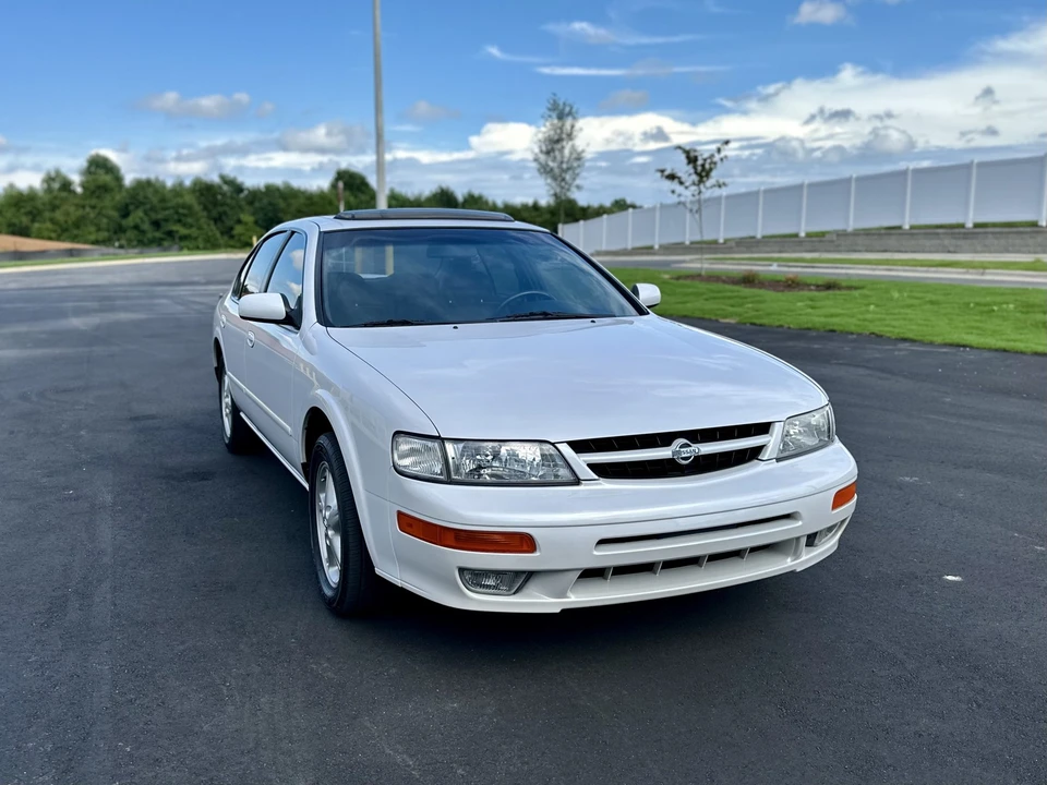 1997 Nissan Maxima 4th Gen - Image 20 of 31