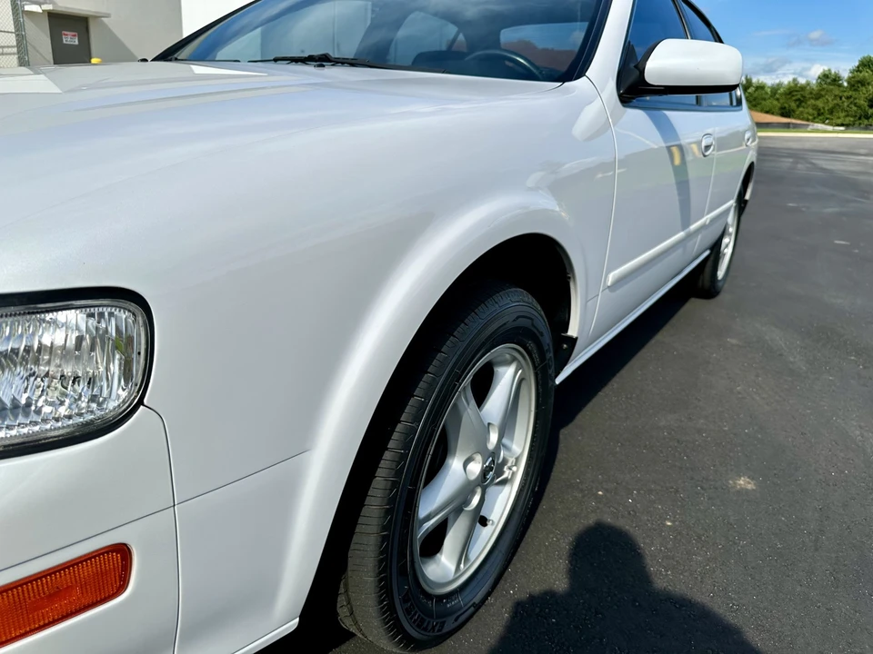 1997 Nissan Maxima 4th Gen - Image 23 of 31
