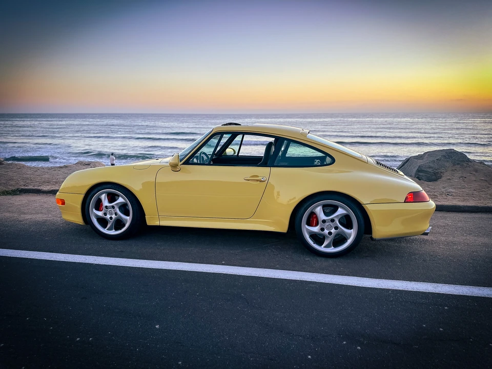 1997 Porsche 993 Carrera 4S - Image 9 of 31