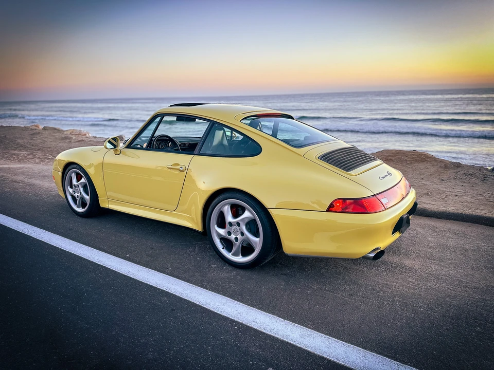 1997 Porsche 993 Carrera 4S - Image 11 of 31
