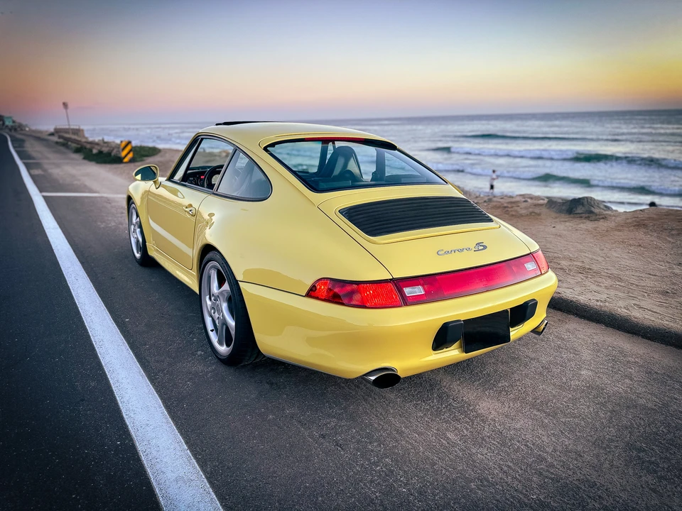 1997 Porsche 993 Carrera 4S - Image 13 of 31