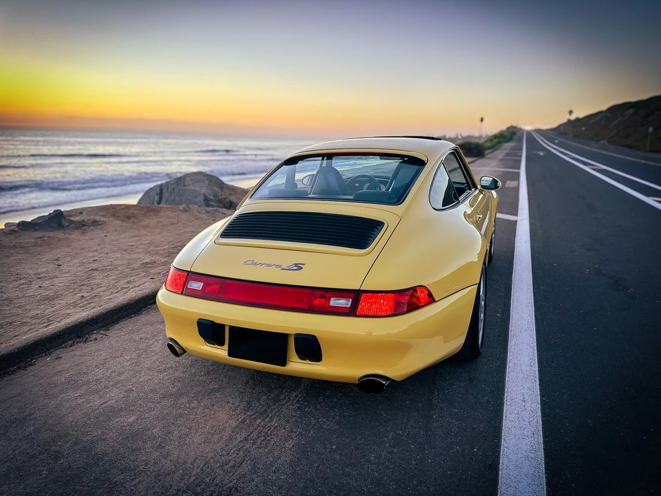 1997 Porsche 993 Carrera 4S - Image 17 of 31