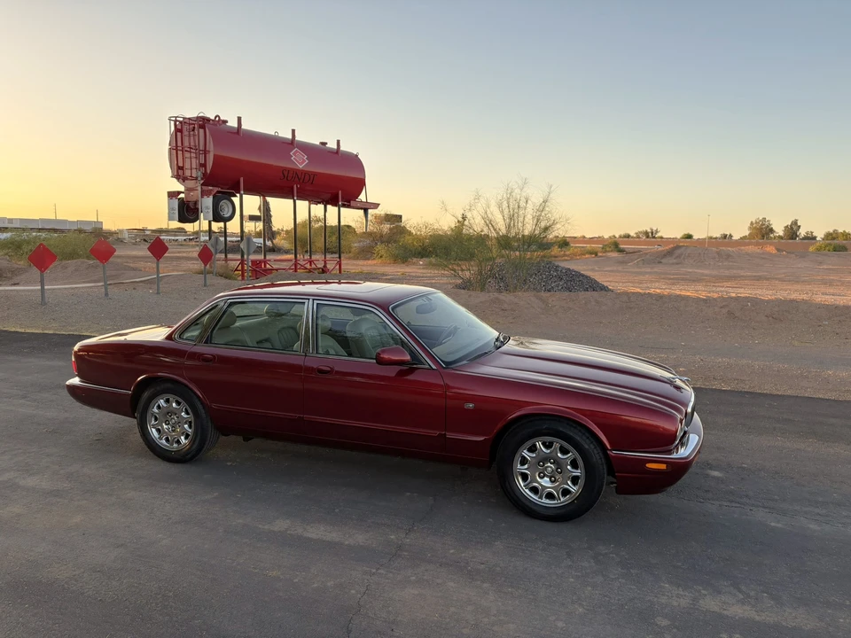 1998 Jaguar X308 XJ - Image 2 of 31