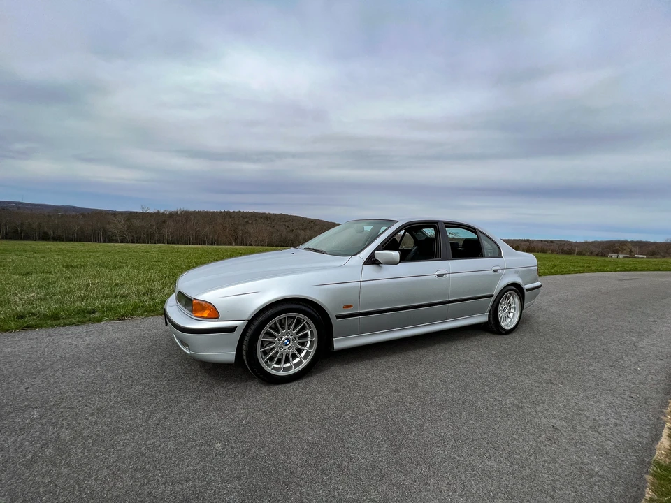 1999 BMW E39 540i - Image 26 of 31