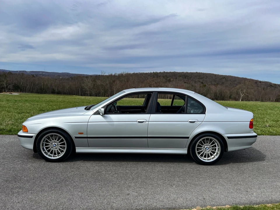 1999 BMW E39 540i - Image 30 of 31