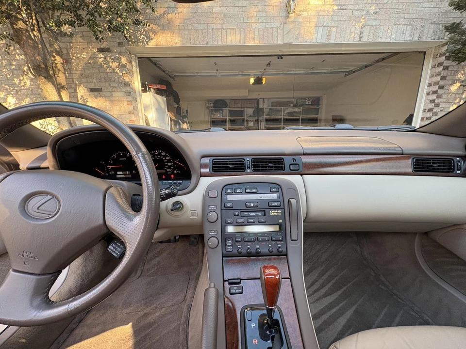 2000 Lexus SC400 - Image 28 of 31