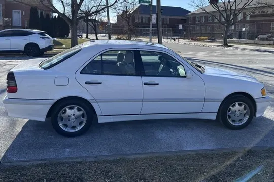 2000 Mercedes-Benz W202 C-Class - Image 3 of 7