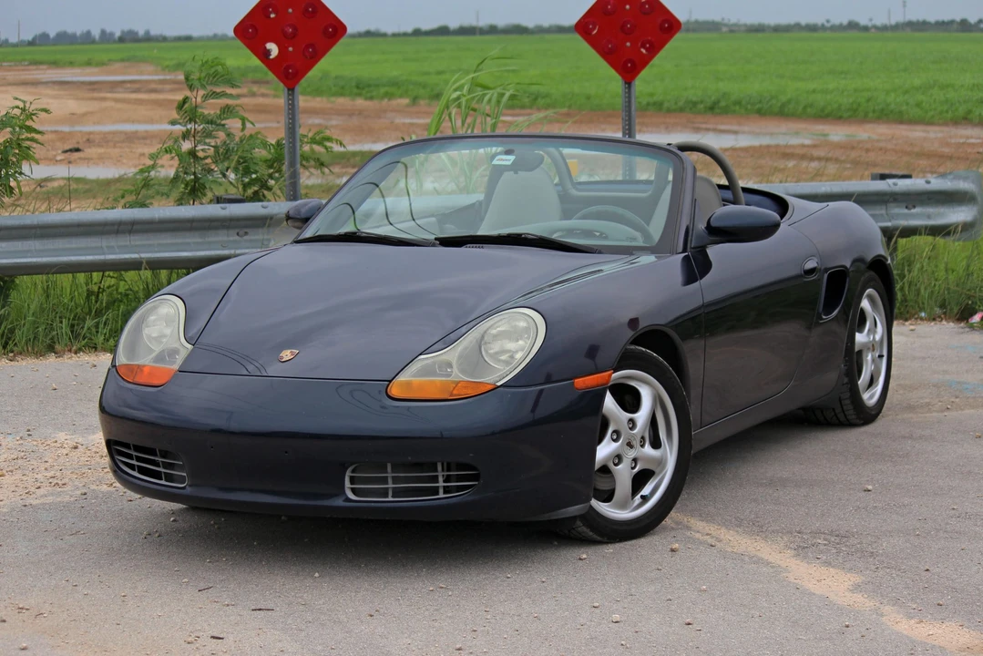 2000 Porsche 986 Boxster - Image 4 of 31