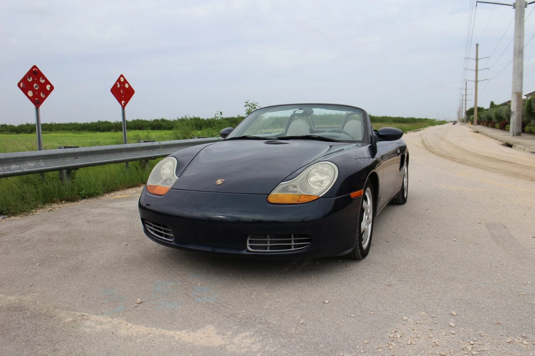 2000 Porsche 986 Boxster - Image 7 of 31