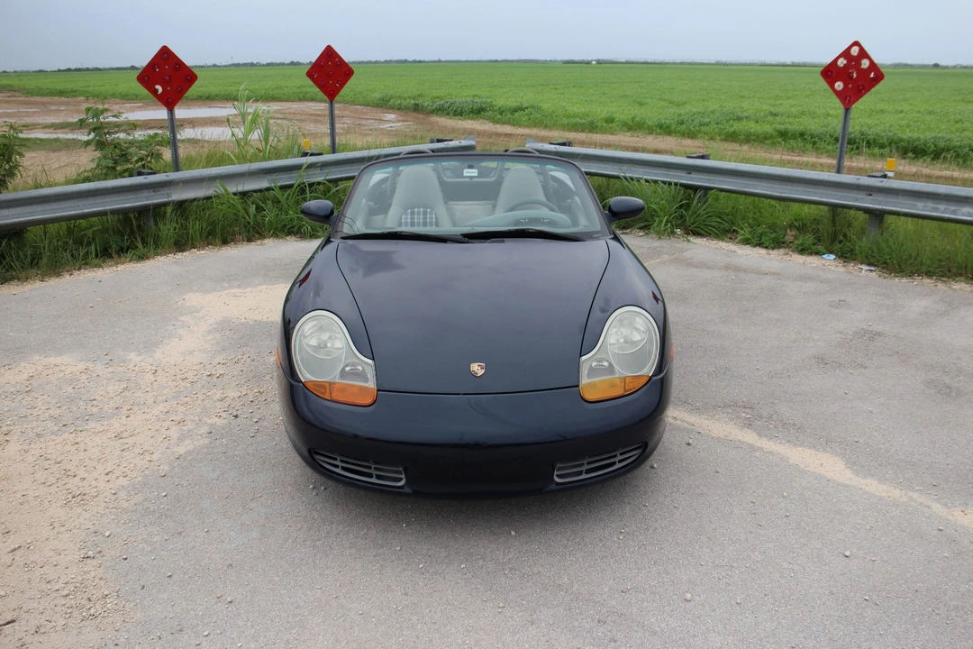 2000 Porsche 986 Boxster - Image 9 of 31