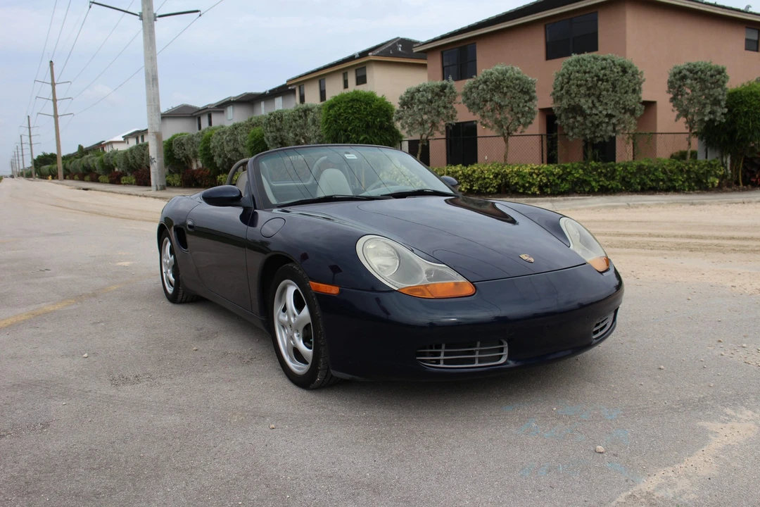 2000 Porsche 986 Boxster - Image 13 of 31
