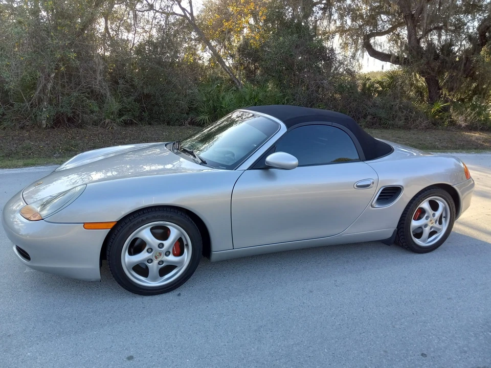 2000 Porsche 986 Boxster - Image 2 of 31