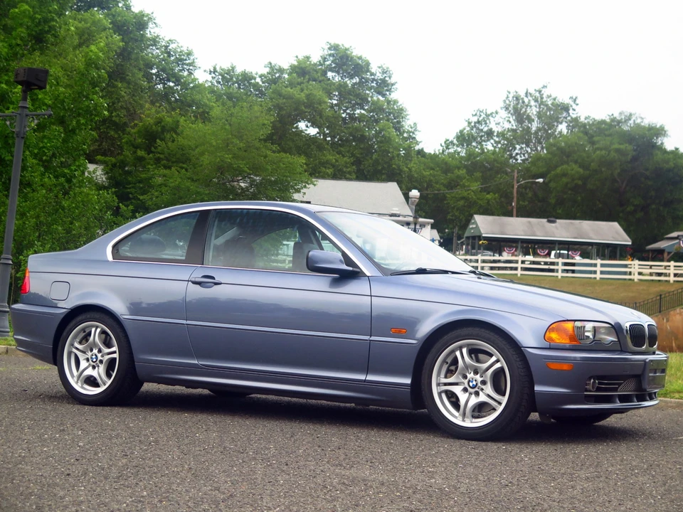 2001 BMW E46 330i & 330Ci - Image 13 of 31