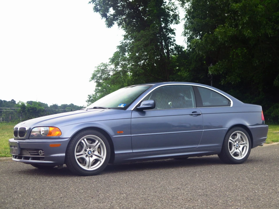 2001 BMW E46 330i & 330Ci - Image 28 of 31