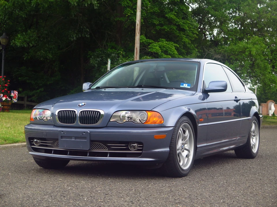 2001 BMW E46 330i & 330Ci - Image 2 of 31