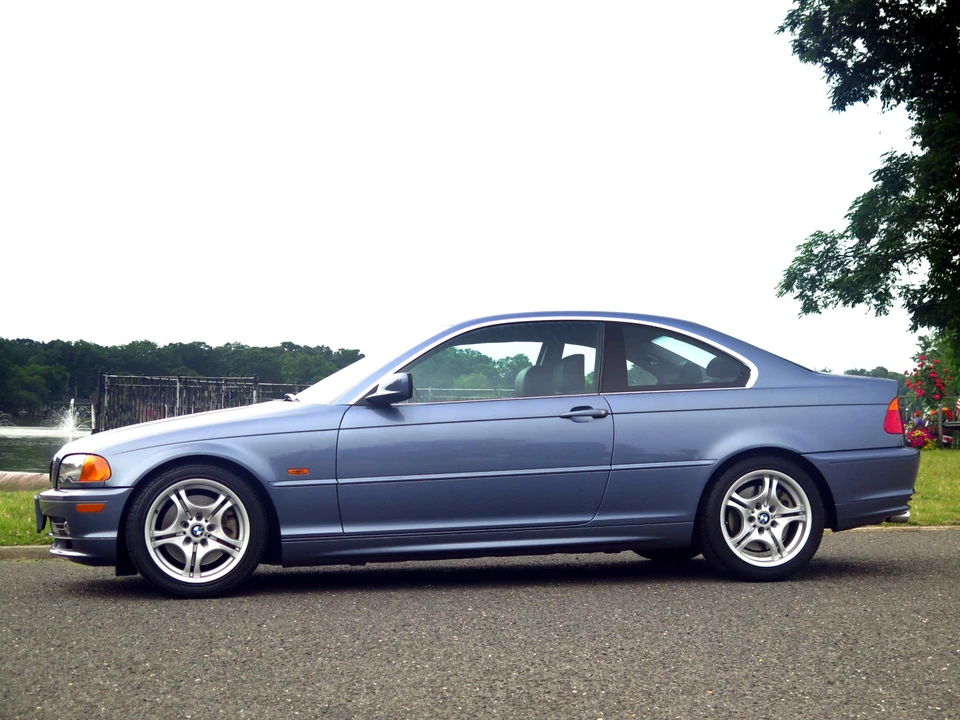 2001 BMW E46 330i & 330Ci - Image 27 of 31