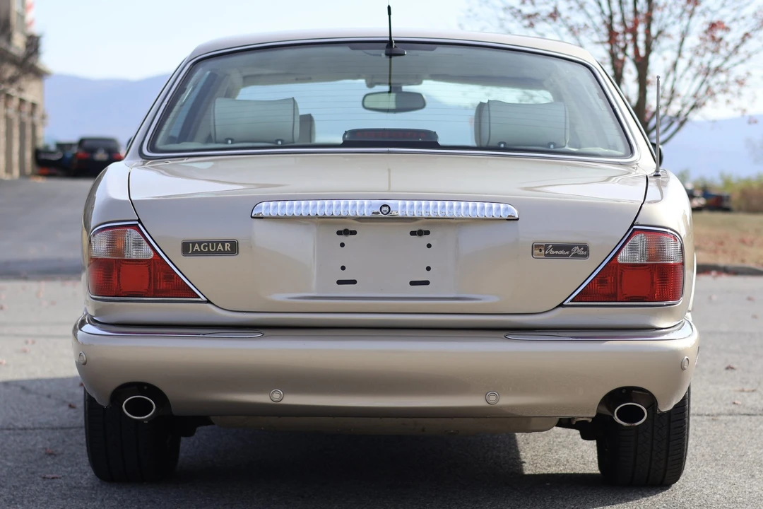 2001 Jaguar X308 XJ - Image 11 of 31