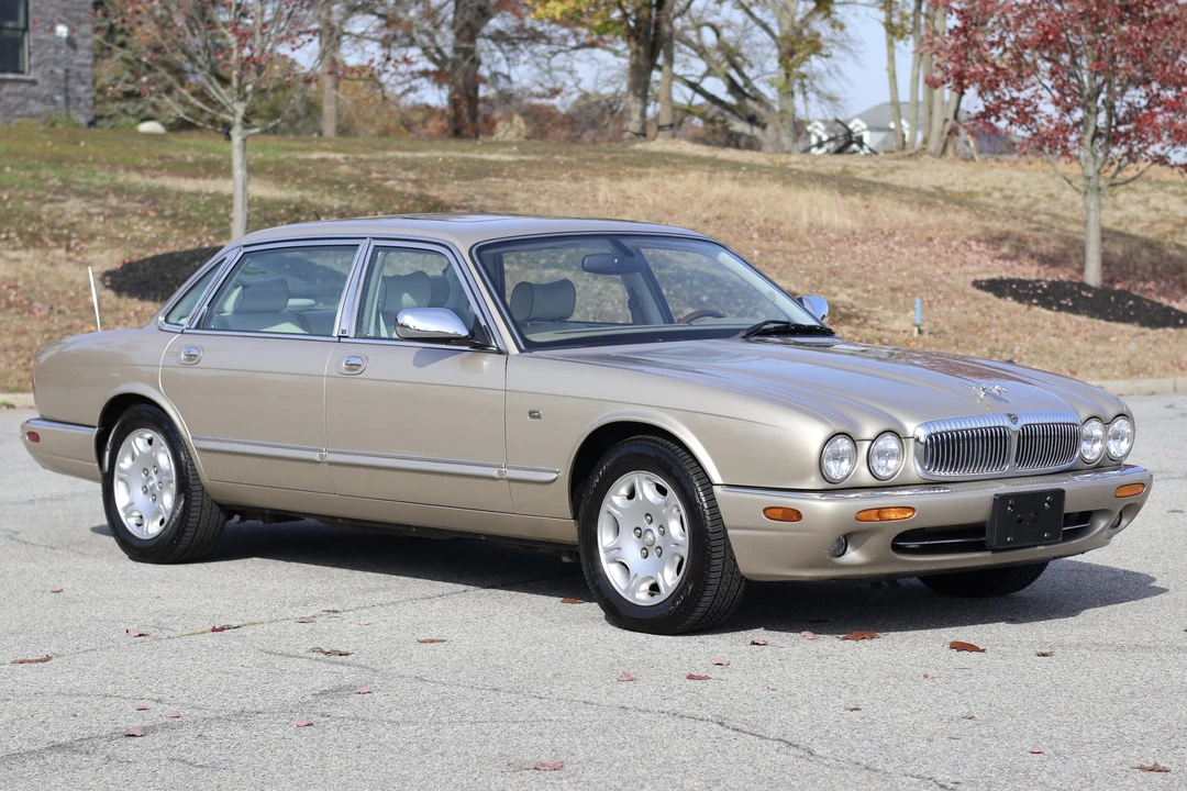 2001 Jaguar X308 XJ - Image 5 of 31