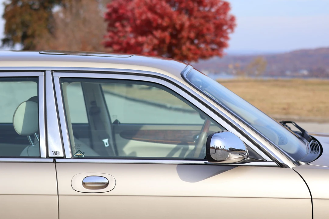 2001 Jaguar X308 XJ - Image 23 of 31