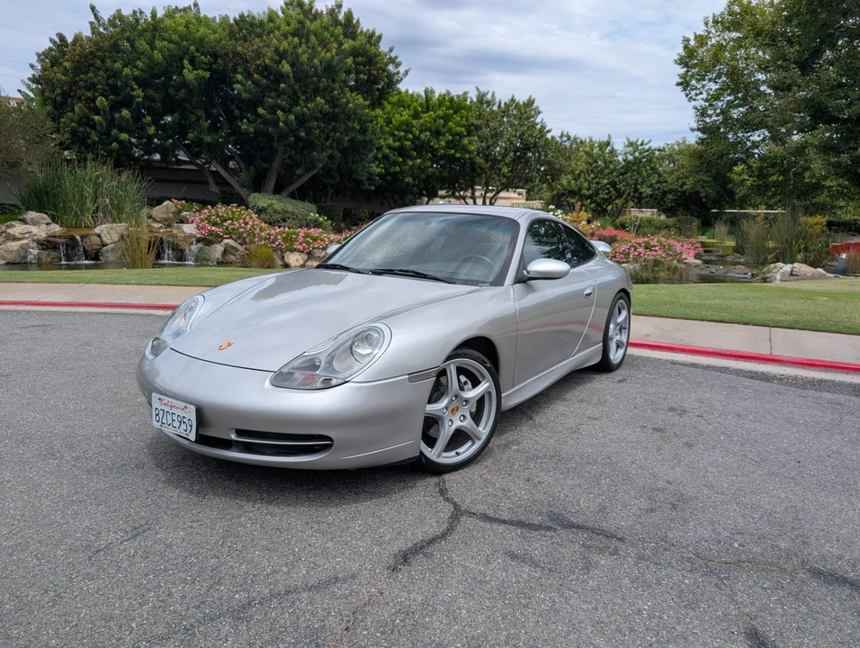 2001 Porsche 996 Carrera 4 - Image 3 of 31