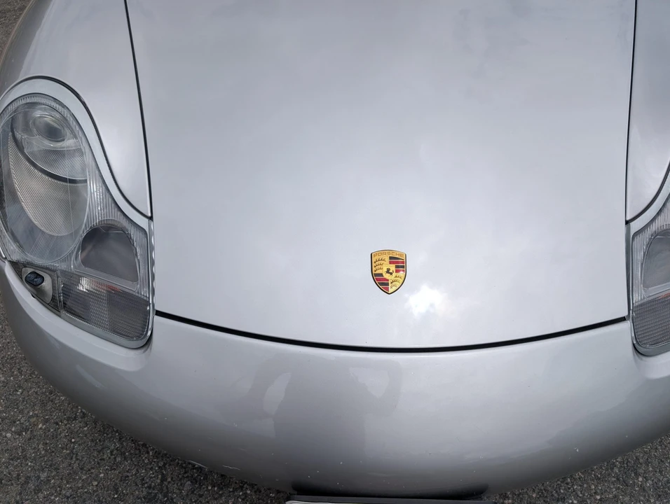 2001 Porsche 996 Carrera 4 - Image 11 of 31