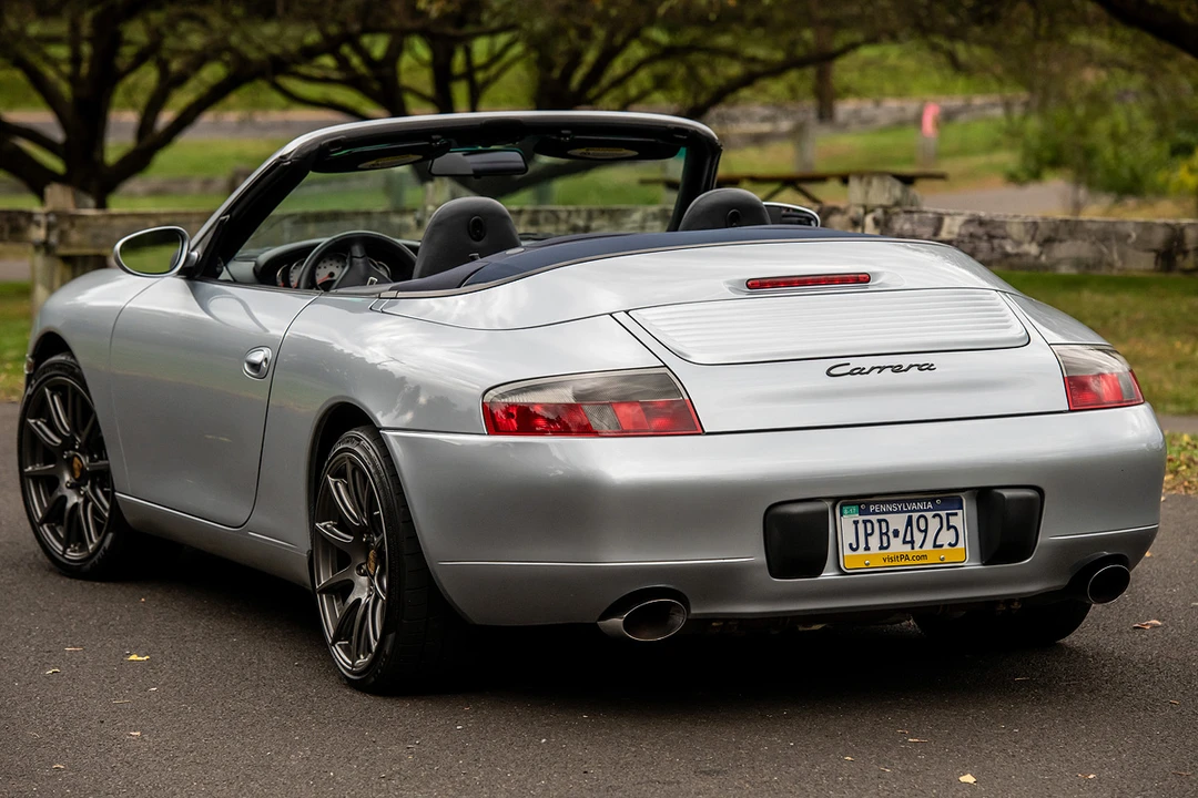 2001 Porsche 996 Carrera - Image 25 of 31