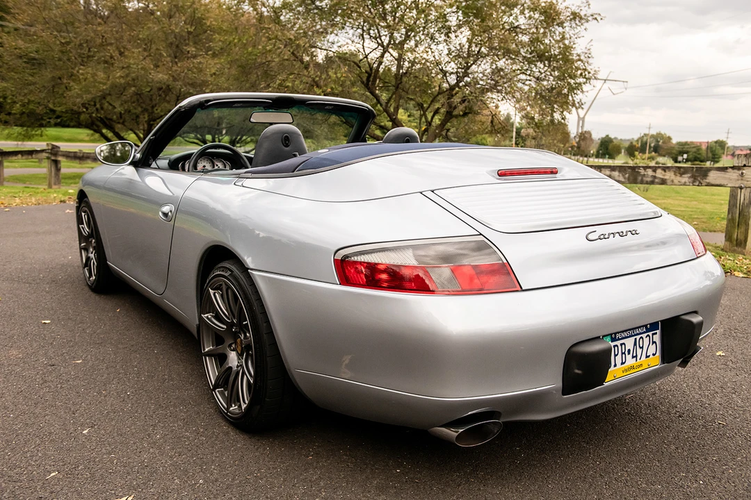 2001 Porsche 996 Carrera - Image 26 of 31